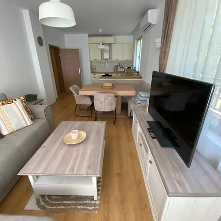 Apartament Pm Services Semiramida