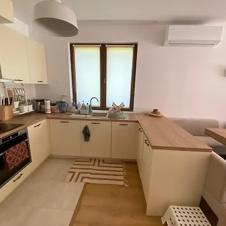 Pm Services Semiramida *